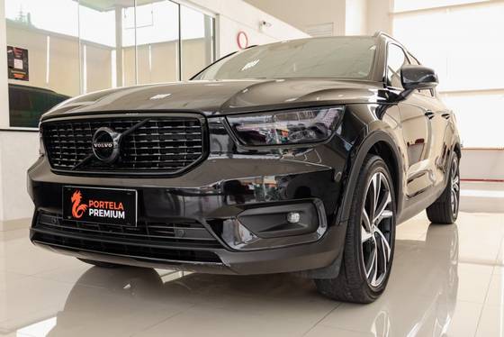 VOLVO XC40 2.0 T5 GASOLINA R-DESIGN AWD GEARTRONIC VOLVO XC40 2.0 T5 GASOLINA R-DESIGN AWD GEARTRONIC